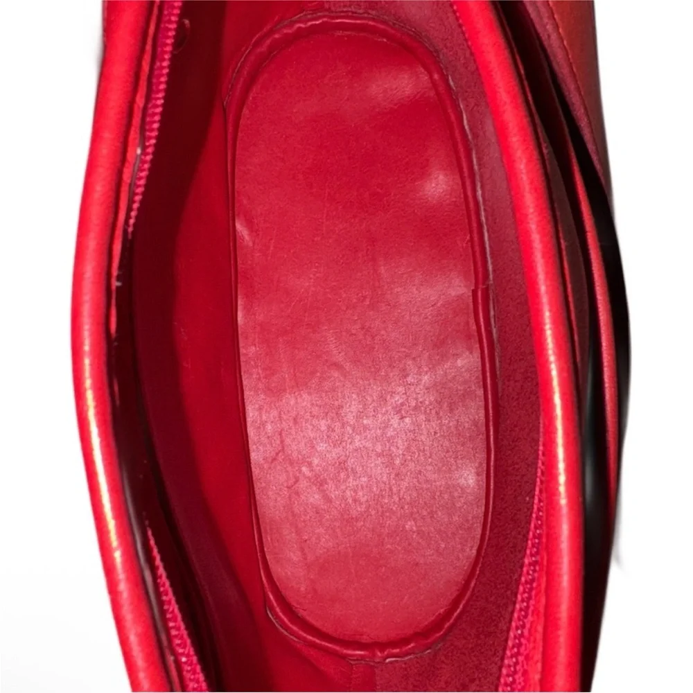 Coach Vintage Fletcher Red Leather Crossbody Made Costa Rica 1996  Style #4150‎